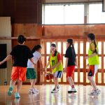 4Kで暴く田舎JK10人の初体験！部活マネージャー・女子高生がマジックミラー号で大人の保健体育に溺れる285分（1sdmm00190）JK動画